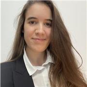 Laureata in traduzione per ripetizioni di inglese e/o francese